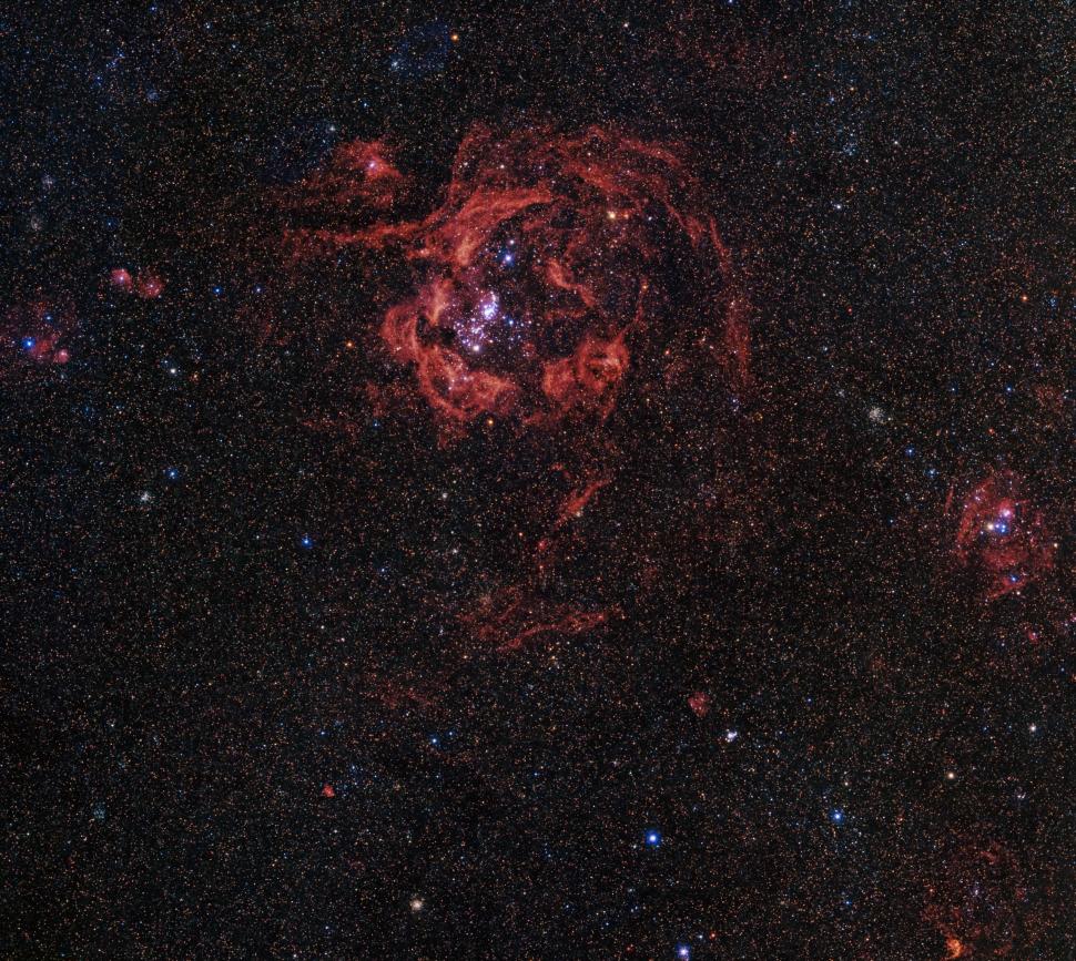 „O grădină cu trandafiri plini de stele”: Noi imagini spectaculoase cu galaxia Andromeda, strălucind în roșu, au fost publicate de NASA 922493