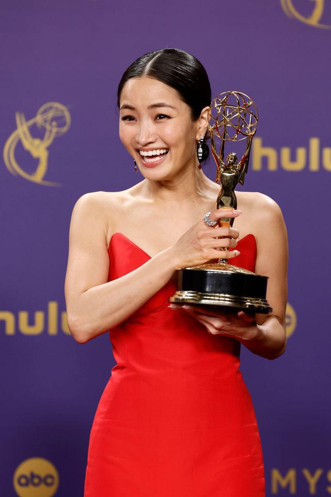 Cele mai spectaculoase ținute de la Premiile Emmy 2024. Vedete care au atras privirile pe covorul roșu 923221