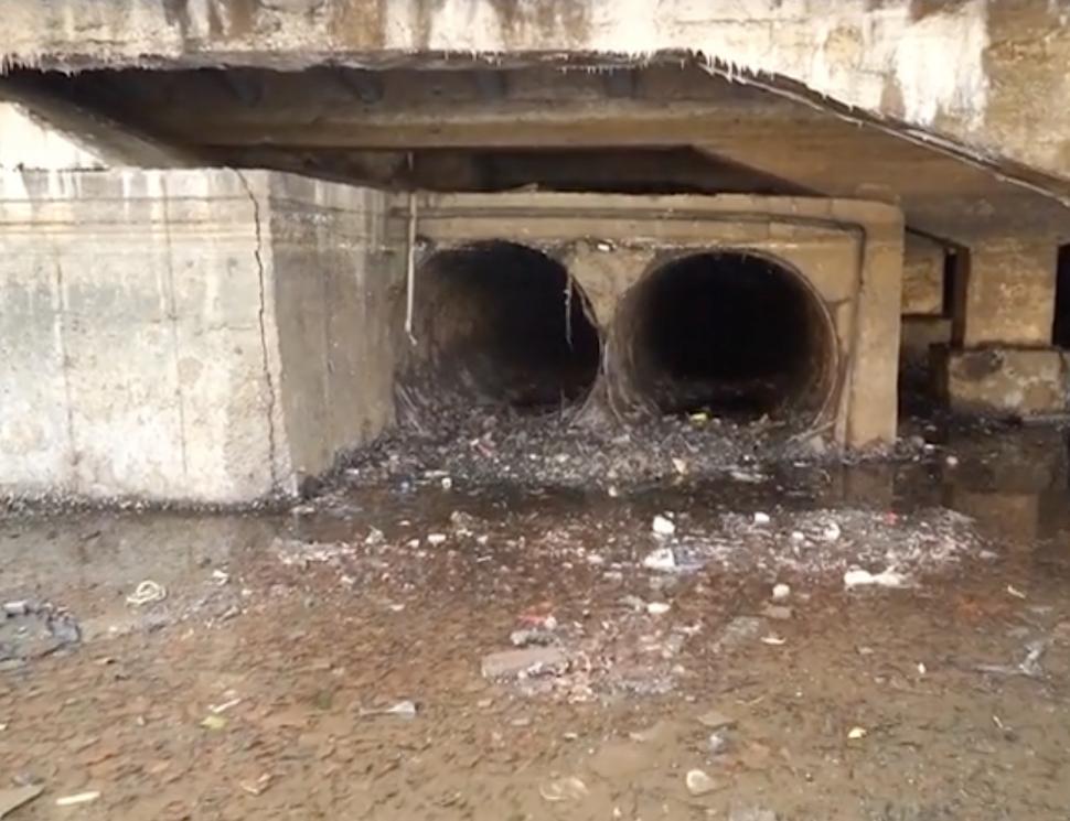 EXCLUSIV Imagini de sub planșeul de la Piața Unirii care stă să se prăbușească 923990