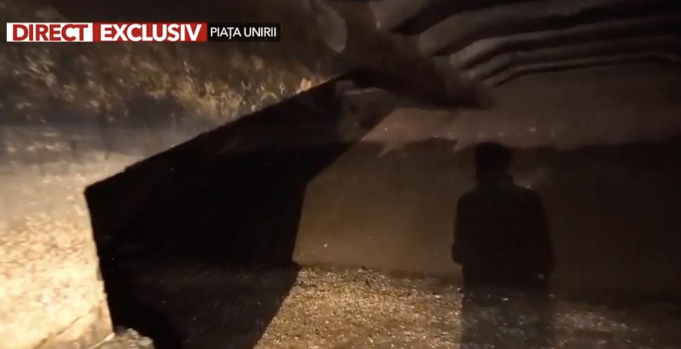 EXCLUSIV Imagini de sub planșeul de la Piața Unirii care stă să se prăbușească 923998