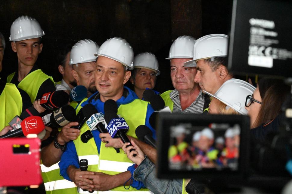 EXCLUSIV Imagini de sub planșeul de la Piața Unirii care stă să se prăbușească 924066