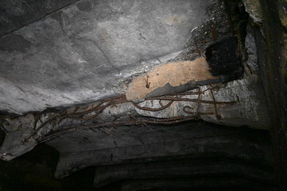 EXCLUSIV Imagini de sub planșeul de la Piața Unirii care stă să se prăbușească 924073