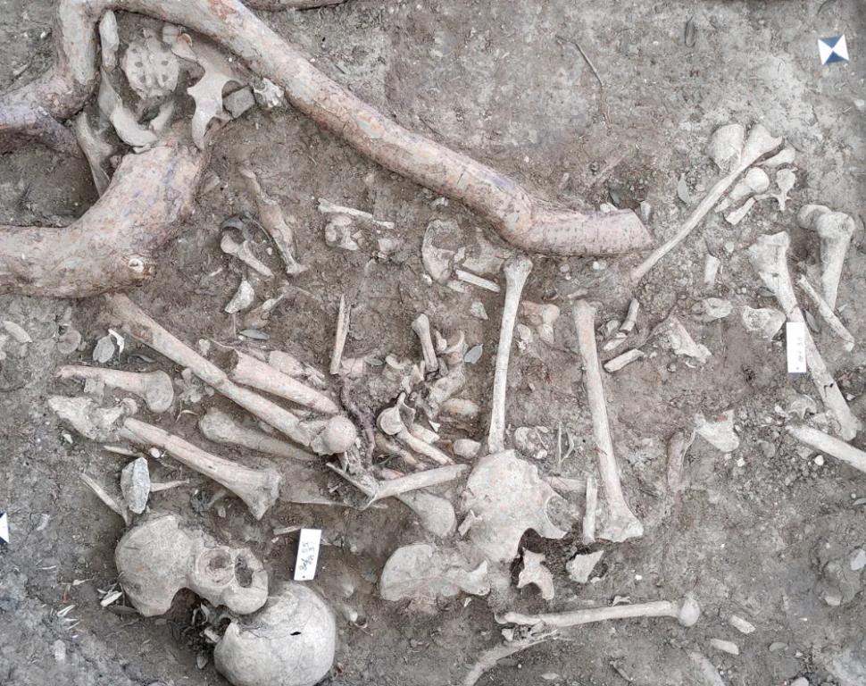 O descoperire arheologică i-a șocat pe cercetători, în Germania: „Răzbunătorul” îngropat cu pietre mari pe piept ca să nu învie 924192