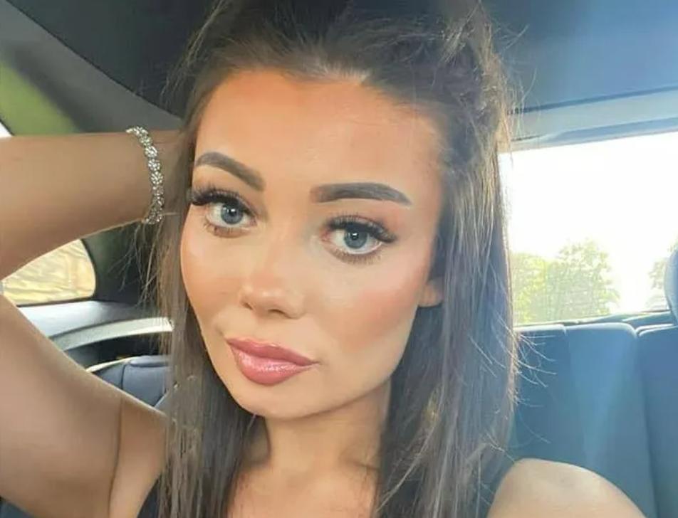 O polițistă este cercetată pentru că avea o relație cu un traficant de droguri și o aventură cu șeful ei căsătorit, în același timp 924399