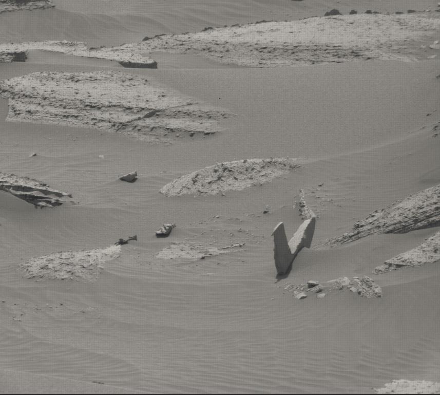 „Ancora” de pe Marte. Roca ciudată surprinsă de roverul Curiosity al NASA 924579