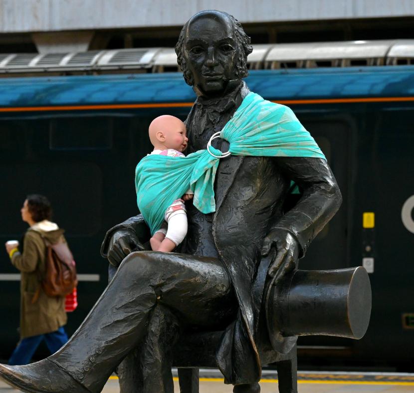 Protest inedit pentru ca taţii să aibă mai multe zile de concediu pentru creşterea copilului 924359