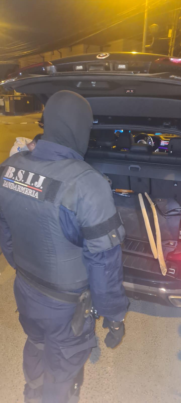 Filtre cu 400 de polițiști după bătaia cu săbii și topoare care a îngrozit Pantelimon. Imagini cu armele găsite. Șase agresori reținuți 924668