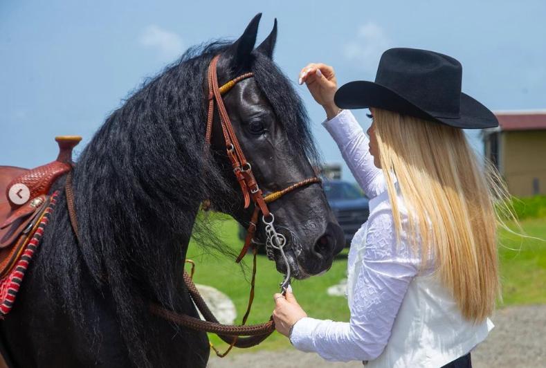 Cum a apărut soția lui Chapo la Săptămâna Modei de la Milano. Emma Coronel a făcut senzație 924978