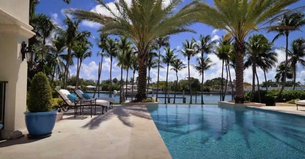 Imagini rare din "buncărul miliardarilor". Cum arată insula înconjurată de un sistem de radare construit de o companie israeliană 924797