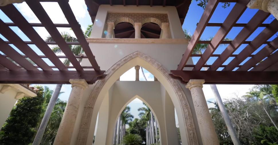 Imagini rare din "buncărul miliardarilor". Cum arată insula înconjurată de un sistem de radare construit de o companie israeliană 924802