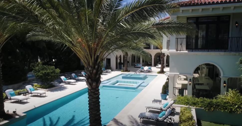 Imagini rare din "buncărul miliardarilor". Cum arată insula înconjurată de un sistem de radare construit de o companie israeliană 924804