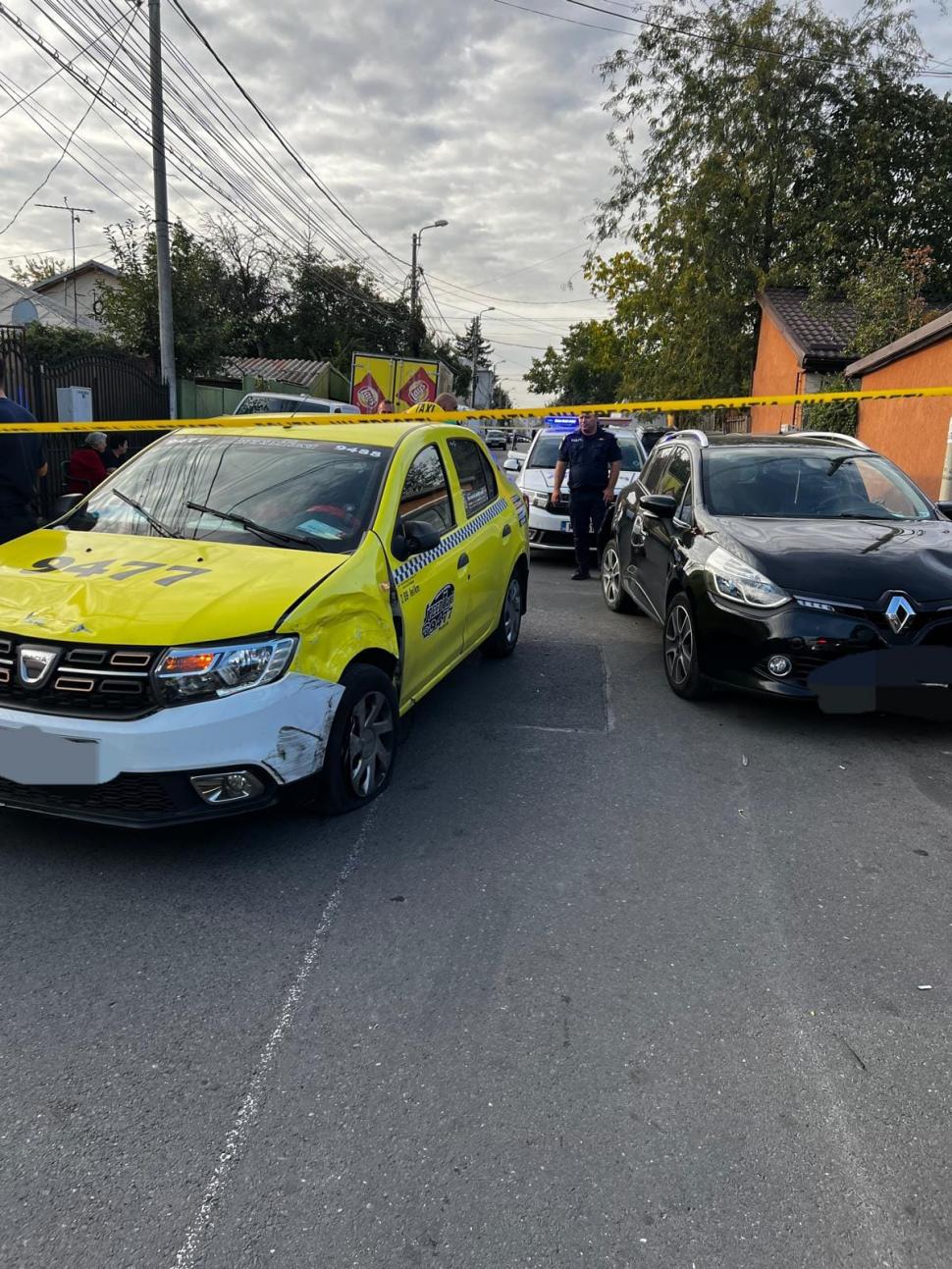 Un taximetrist beat din București a provocat 3 accidente: a băgat în spital un pieton și a lovit în total 7 mașini 925333