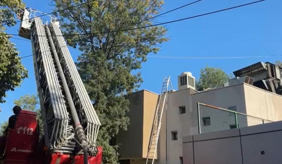 Incendiu la Cinematograful Gloria din București. O sută de persoane au fost evacuate 925726