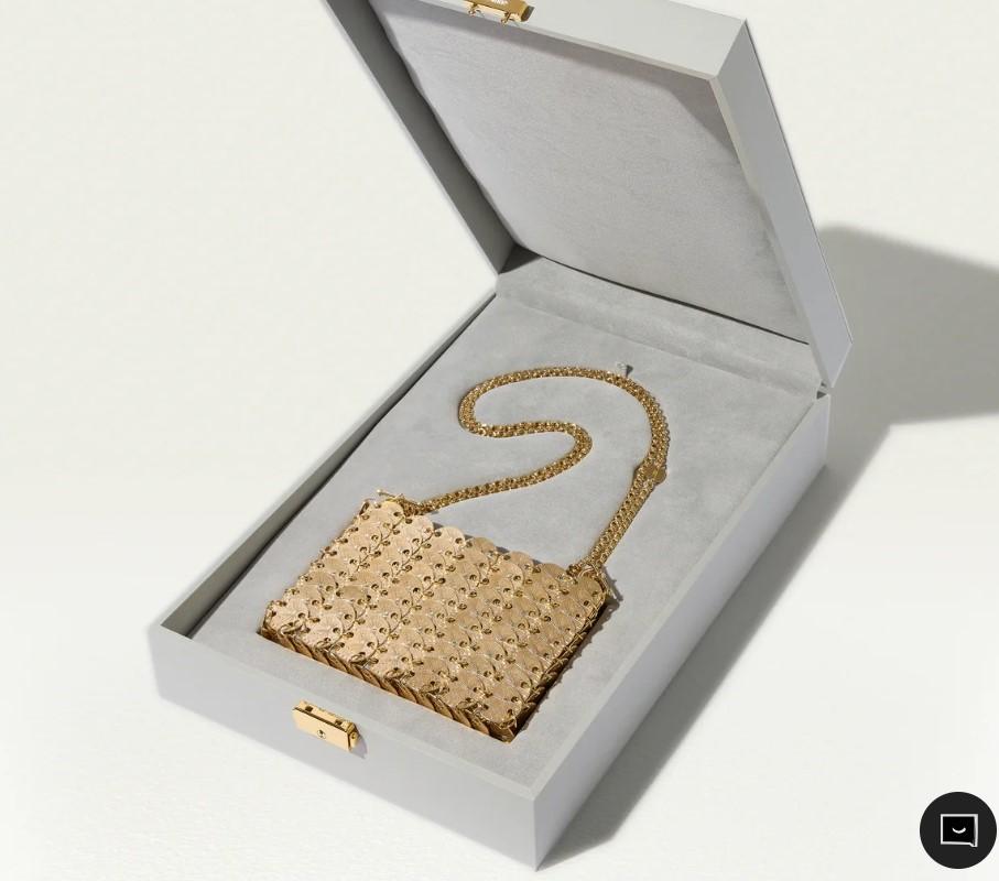 Cea mai scumpă geantă din lume costă 250.000 de euro şi este o creaţie a casei de modă Paco Rabanne 925671