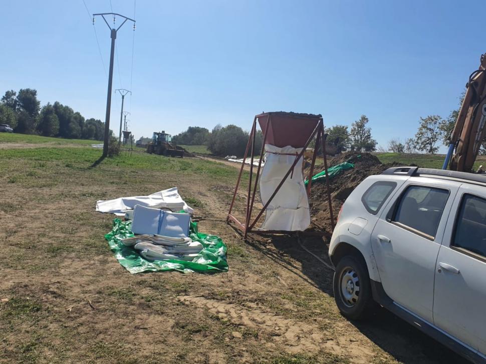 Mobilizare înainte de ciclon: se fac diguri din saci de nisip. Va ploua într-o oră cât într-o lună. IGSU: Oamenii să fie pregătiți 925860
