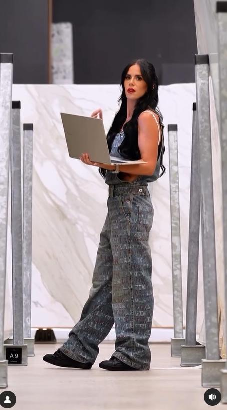 Fosta şefă a unui colos de modă, acuzată că a furat 100 de milioane €, a fost arestată la scara avionului său privat. Ce avea în bagaje 926105