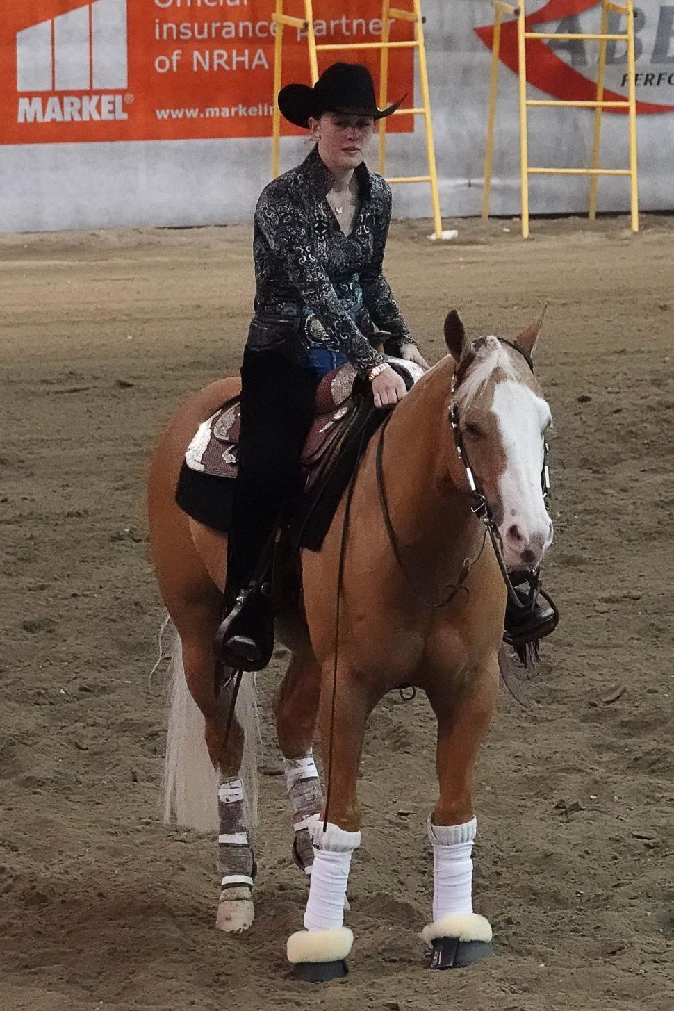 Fiica cea mare a lui Michael Schumacher s-a căsătorit. Invitaţilor le-au fost luate telefoanele ca să nu-l pozeze pe fostul pilot 926012