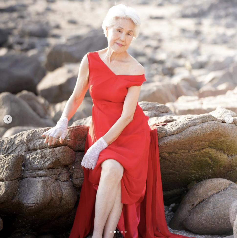 La 80 de ani, o femeie concurează la Miss Universe Coreea și vrea să demonstreze că vârsta e doar un număr. „Vreau să uimesc lumea” 925998