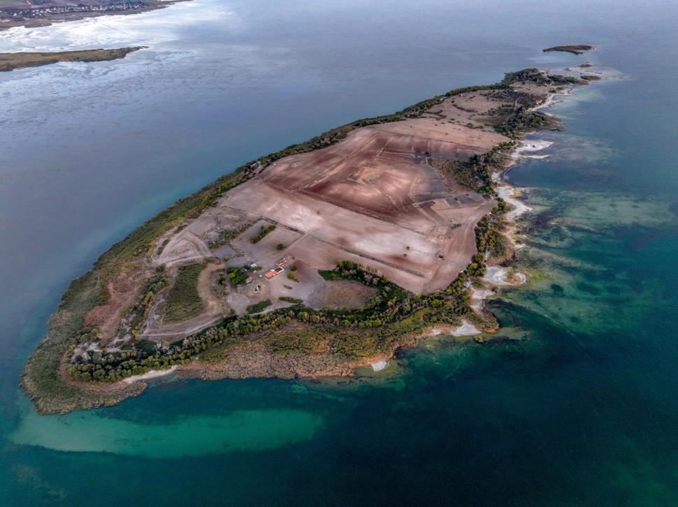 O insulă spectaculoasă a fost scoasă la vânzare într-o destinație de vacanță preferată a românilor, iar prețul este surprinzător 926290