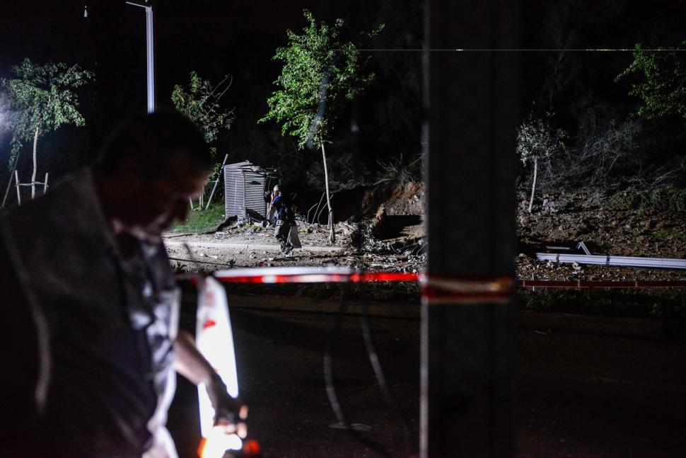 Imagini greu de privit din Israel. Cratere uriașe, resturi de rachete și cartiere distruse în Tel Aviv după masivul atac iranian 926513