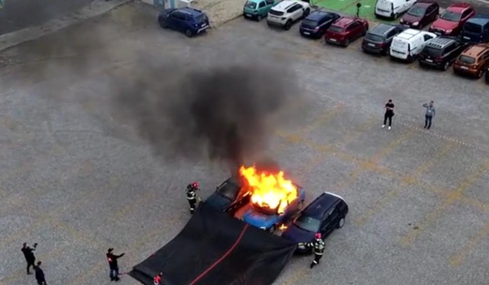 Cum funcționează pătura antifoc creată de specialiștii NASA, adusă în premieră în România. Stinge incendiile instantaneu 927094