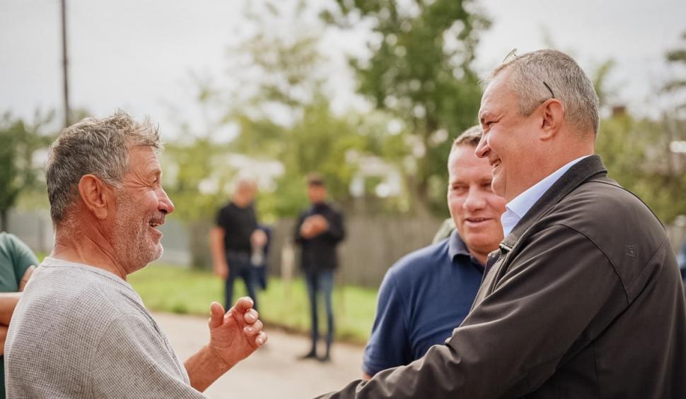 Certați în Coaliție, Ciucă și Ciolacu au vizitat separat sinistrații din Galați. În urmă cu câteva săptămâni, mergeau împreună 927179