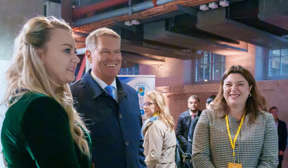 Klaus şi Carmen Iohannis au vizitat, la Paris, pavilionul României din cadrul Village de la Francophonie 927238