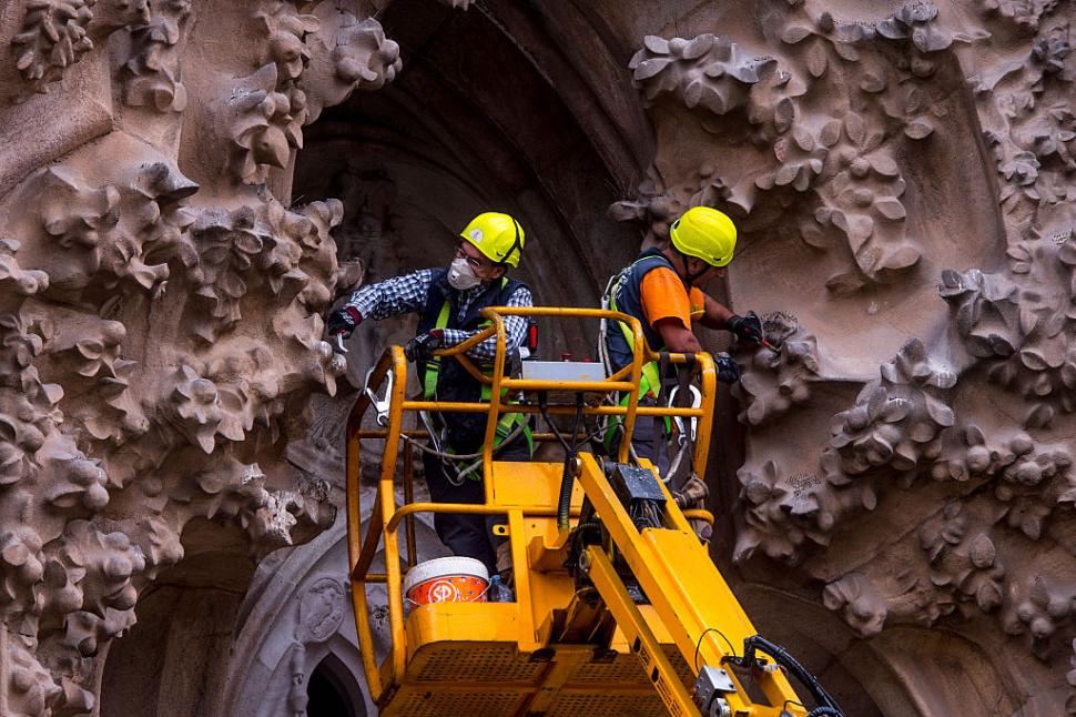 Sagrada Familia va deveni cea mai înaltă biserică din lume în 2025. Capodopera lui Gaudi va fi terminată după 143 de ani 927007