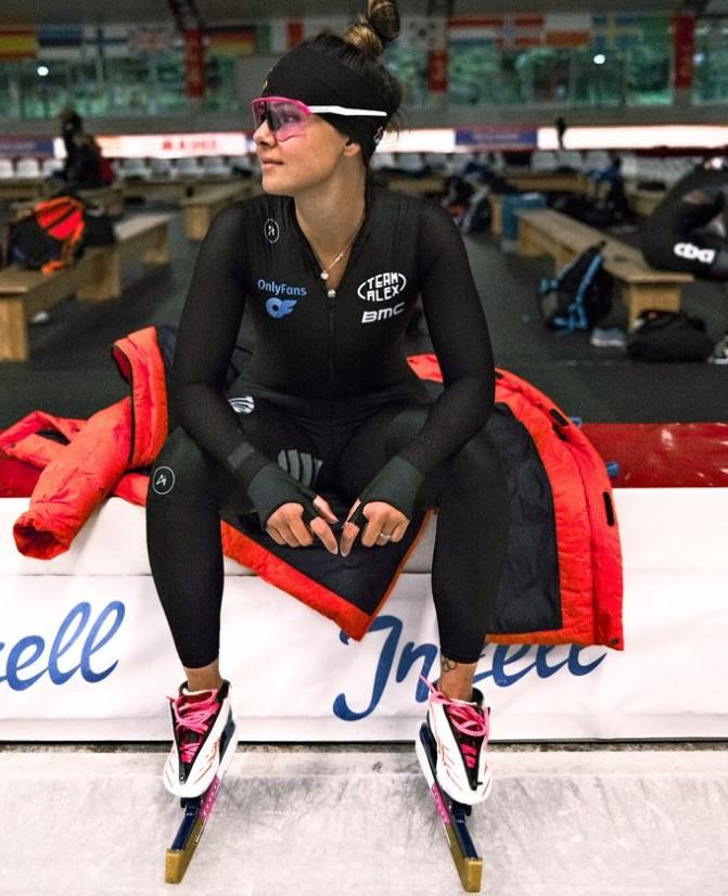 O ciclistă din România și-a făcut cont pe OnlyFans ca să-şi poată cumpăra bicicleta pentru Olimpiada de la Los Angeles 927746