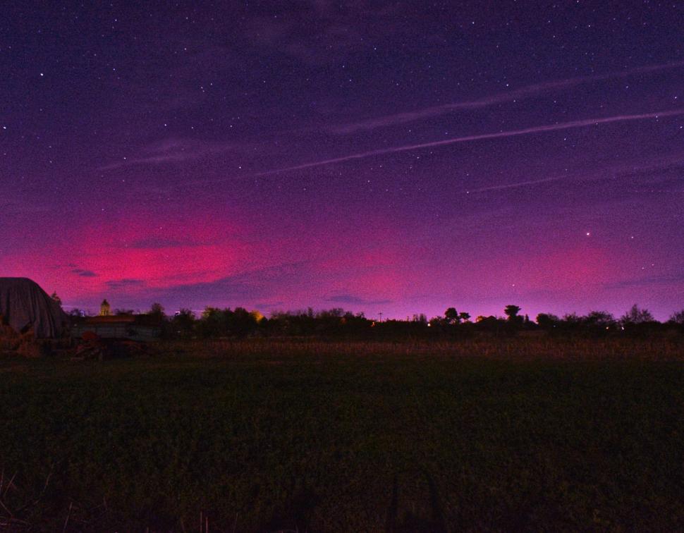 Aurora Boreală a fost vizibilă din nou pe cerul din România. Imagini cu spectacolul de culori din mai multe zone ale țării 928127