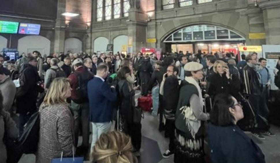 Explozie în trenul care transportă europarlamentari de la Strasbourg la Bruxelles. „Este o situaţie de panică” 928089