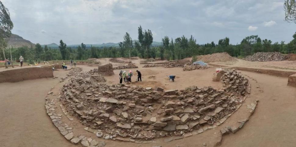 Descoperire arheologică rară, în China: Un „dragon” de jad a fost găsit într-un mormânt vechi de 5.000 de ani 928677