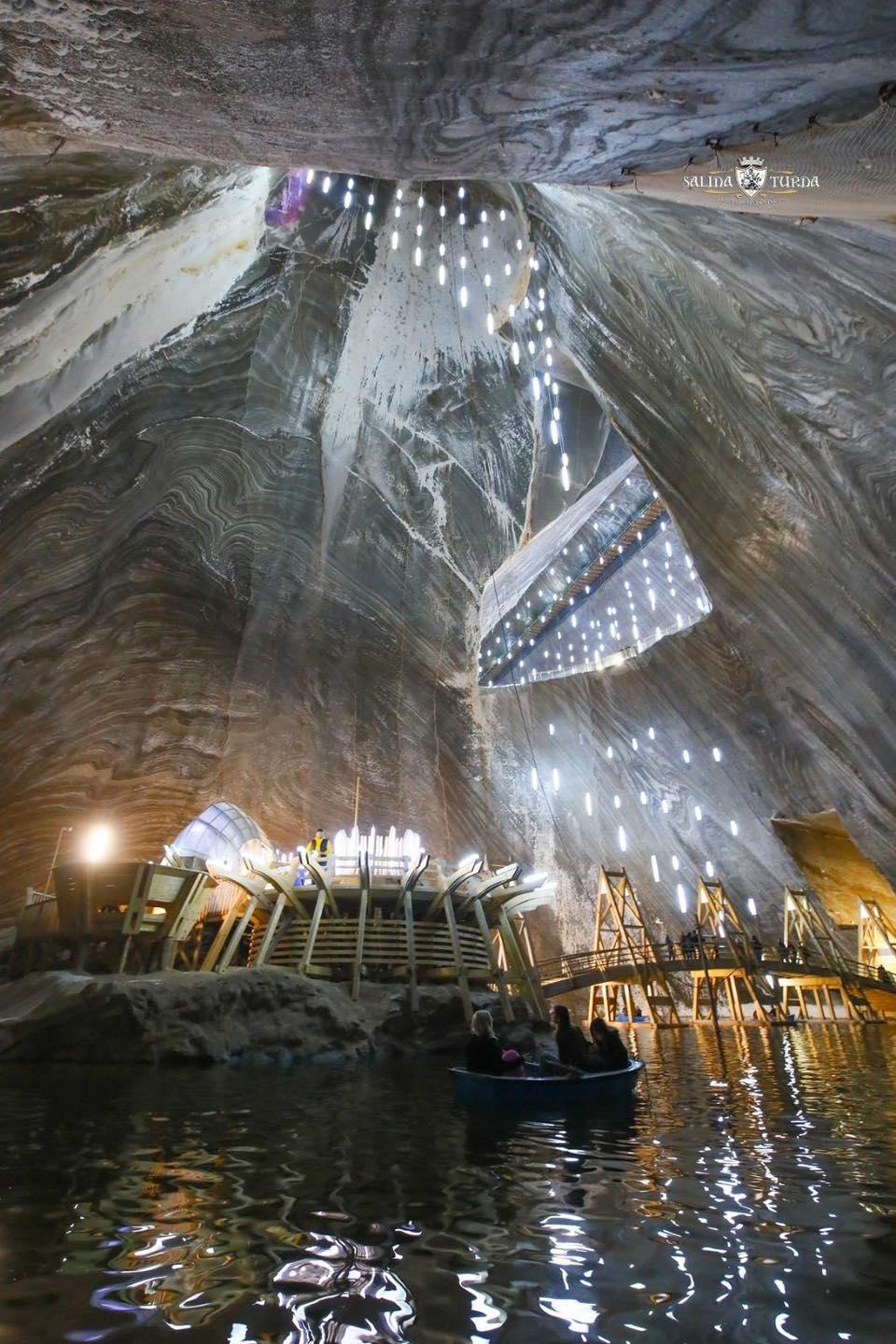 Frenezie mondială după ce celebrul YouTuber MrBeast a filmat la Salina Turda. Străinii întreabă cum pot ajunge aici 928594