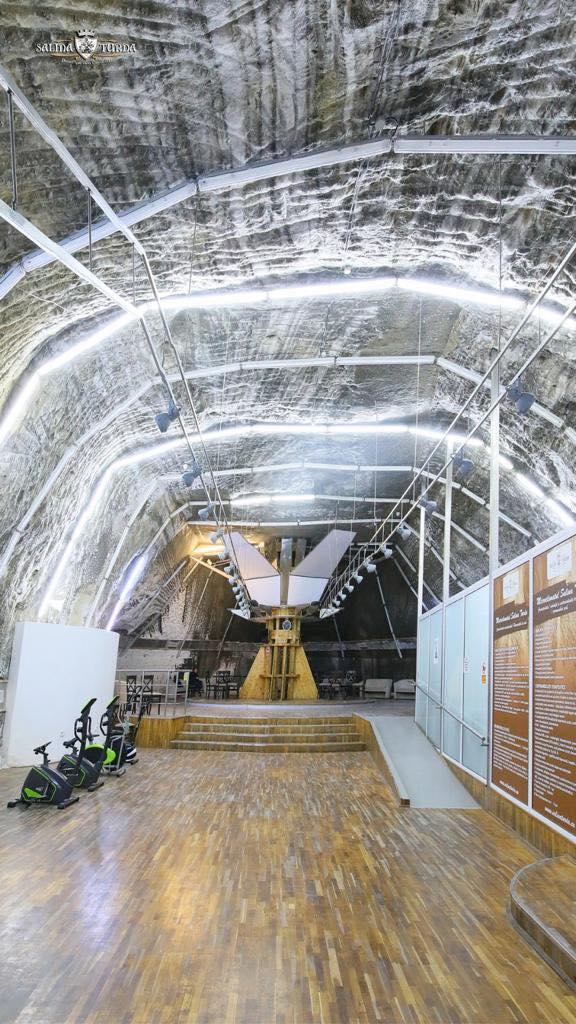 Frenezie mondială după ce celebrul YouTuber MrBeast a filmat la Salina Turda. Străinii întreabă cum pot ajunge aici 928608