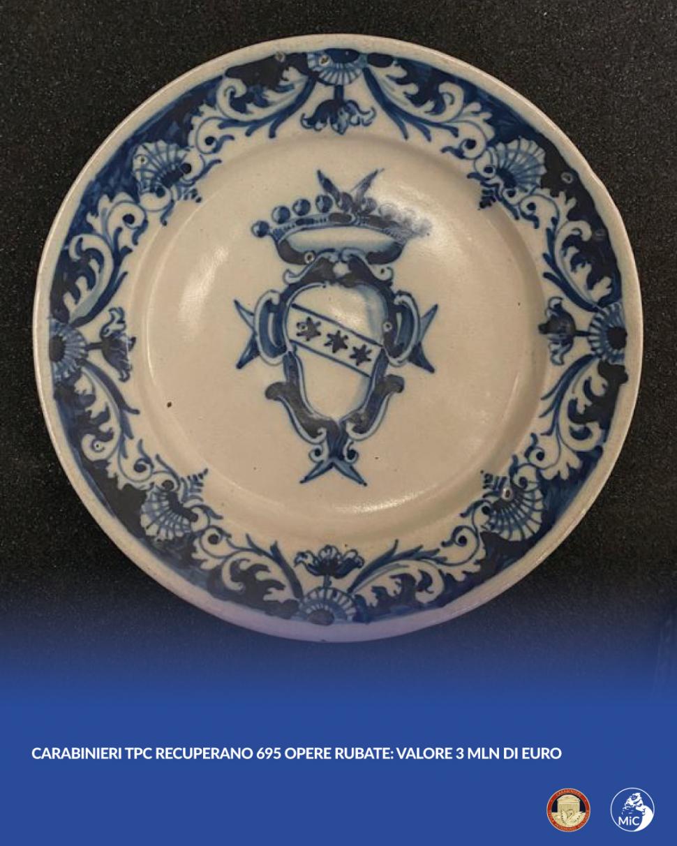 O carte rară care fusese furată a fost găsită pe un site de licitații. Polițiștii au intrat pe fir și au făcut o descoperire uluitoare 929027