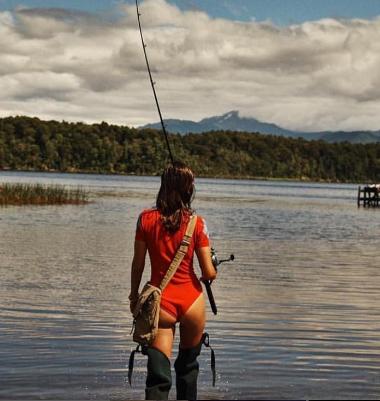 Cine este românca de la show-ul Victoria's Secret, care a defilat alături de Adriana Lima și surorile Hadid 929136