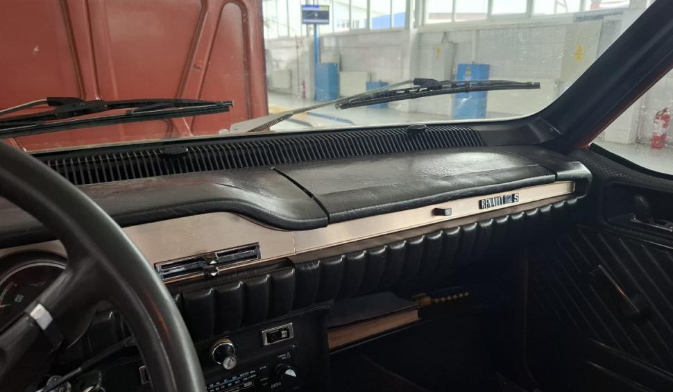 Imagini de colecţie cu un FASA Renault 12 S din 1972, adus pentru inspecţie la RAR Vaslui 929374