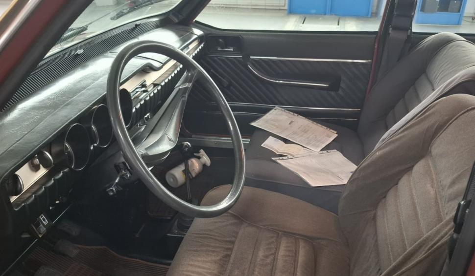 Imagini de colecţie cu un FASA Renault 12 S din 1972, adus pentru inspecţie la RAR Vaslui 929378