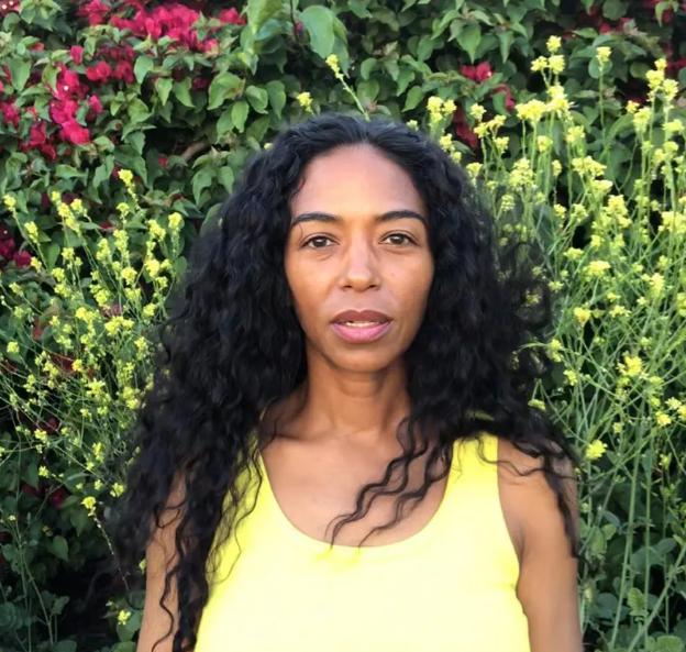 Ce s-a întâmplat cu vedeta care a decis să „păstreze tumoarea” după ce a aflat că are cancer. A refuzat operația 930019