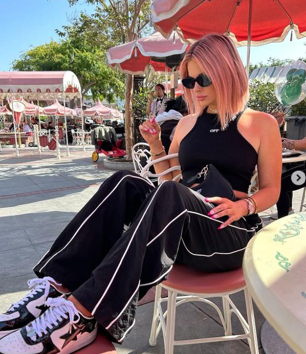 O femeie face bani depistându-i pe bărbații care își înșală partenerele. Ce face un „tester de fidelitate” și cât câștigă pe lună 930048