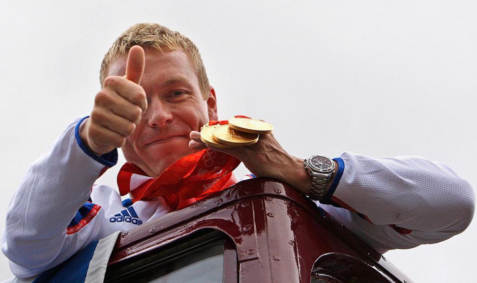 Un multiplu campion olimpic la ciclism a anunțat că mai are de trăit doar câțiva ani. Și soția lui a primit un diagnostic crunt 929845