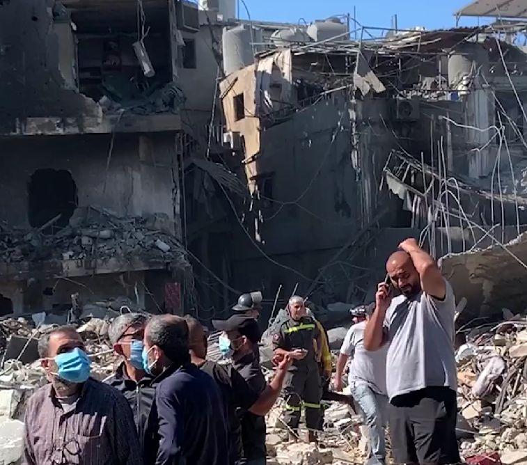 Cum arată zona spitalului Rafik Hariri din Beirut, după bombardamentul Israelului. Cel puțin 18 oameni au murit 930346