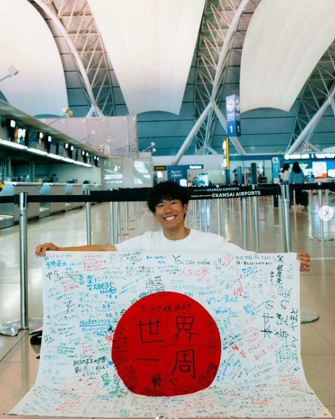 După ce a traversat fără probleme 12 ţări din întreaga lume, un tânăr influencer japonez a fost bătut şi jefuit la Milano 930122