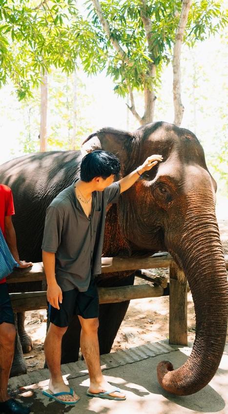 După ce a traversat fără probleme 12 ţări din întreaga lume, un tânăr influencer japonez a fost bătut şi jefuit la Milano 930126