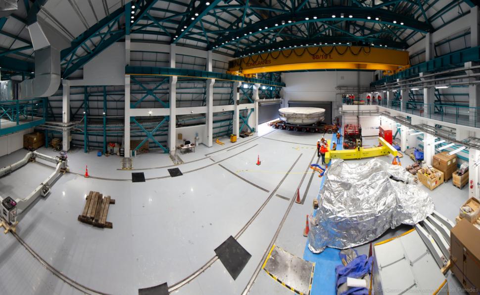 Cea mai mare cameră digitală din lume este aproape gata: Are o rezoluție cât cea a 300 de telefoane mobile și o misiune istorică 930505