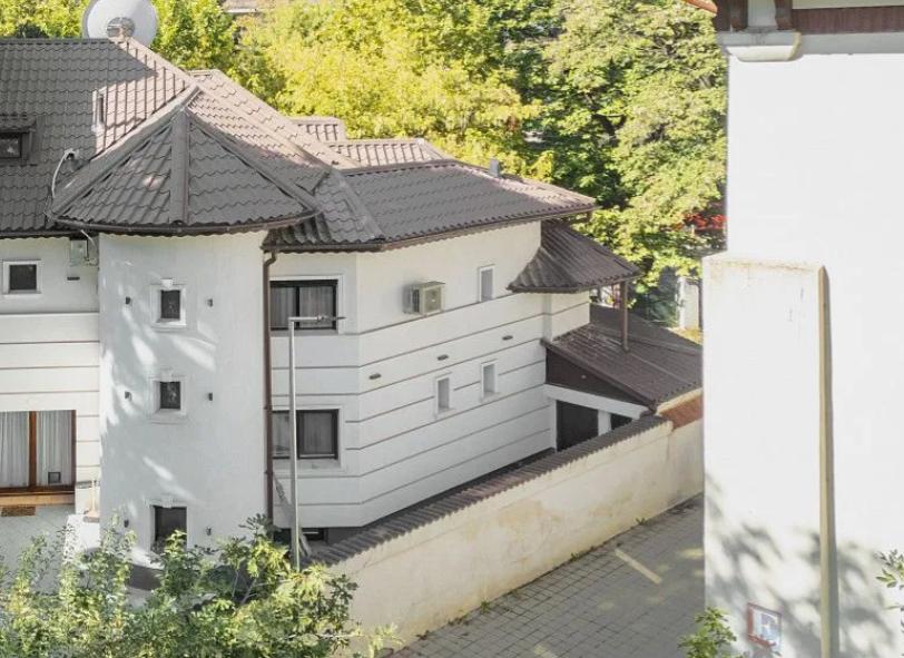 Vila din centrul Capitalei în care a locuit Miss România 1931 a fost scoasă la vânzare. Cine a fost Erastia Peretz și cât costă casa ei 930794