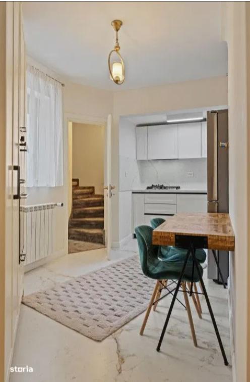 Vila din centrul Capitalei în care a locuit Miss România 1931 a fost scoasă la vânzare. Cine a fost Erastia Peretz și cât costă casa ei 930805