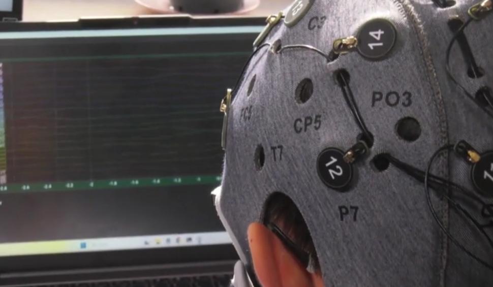 Cum arată aplicaţia de antrenare a minţii cu AI, creată de 5 elevi români. Cercetătorii străini au fost uimiți 931088