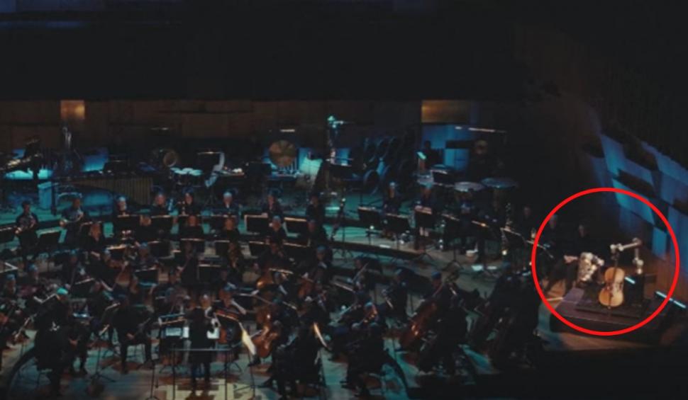 Un robot a cântat la violoncel, în premieră mondială, la un concert cu public în Suedia. Povestea creației sale 931113