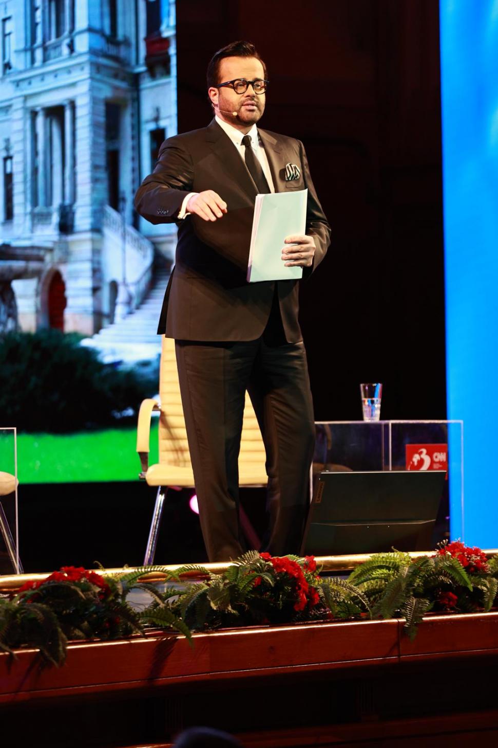 Din culisele primei dezbateri prezidențiale, Elena Lasconi la Antena 3 CNN. Ce nu s-a văzut la televizor 931276